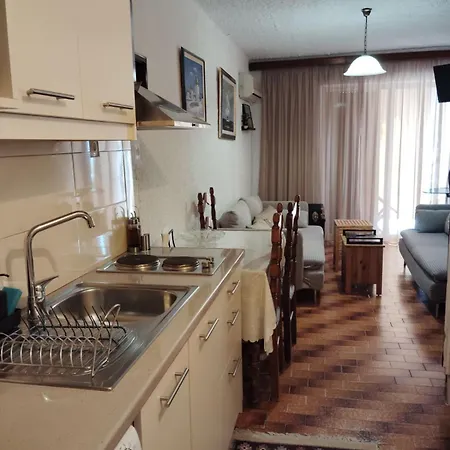 Afroditi House '5 Апартаменты