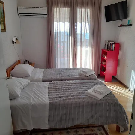 Апартаменты Afroditi House '5 *